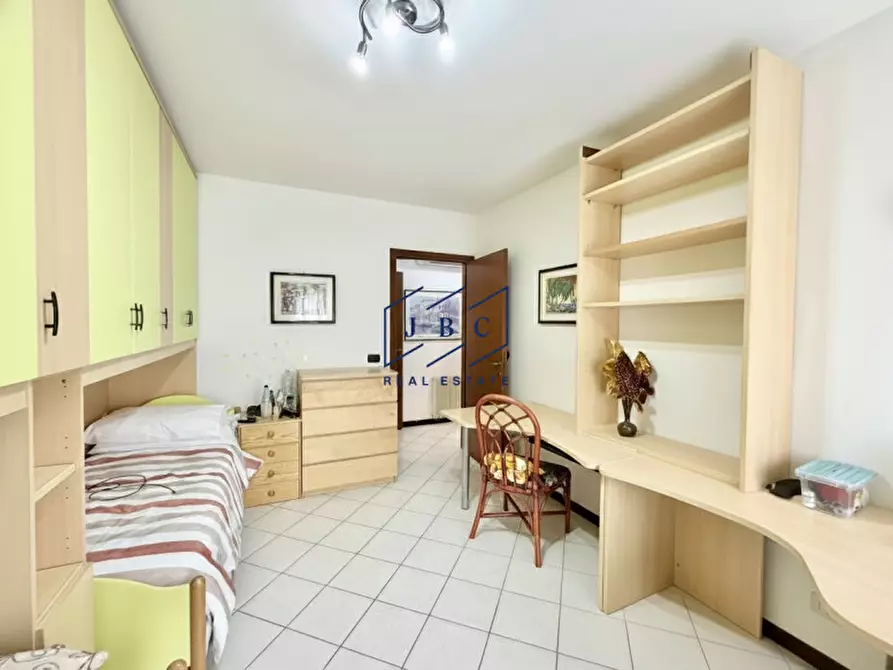 Immagine 13 di Appartamento in vendita  in Piazza Tommaso Nember a Jesolo