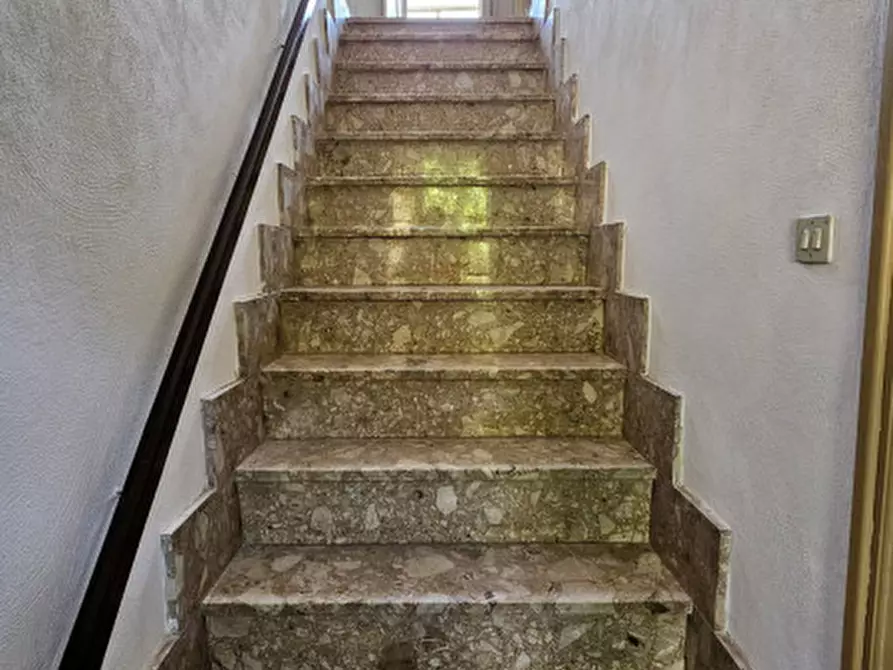 Immagine 8 di Casa indipendente in vendita  in REGIONE VALLE 20 a Castell'alfero