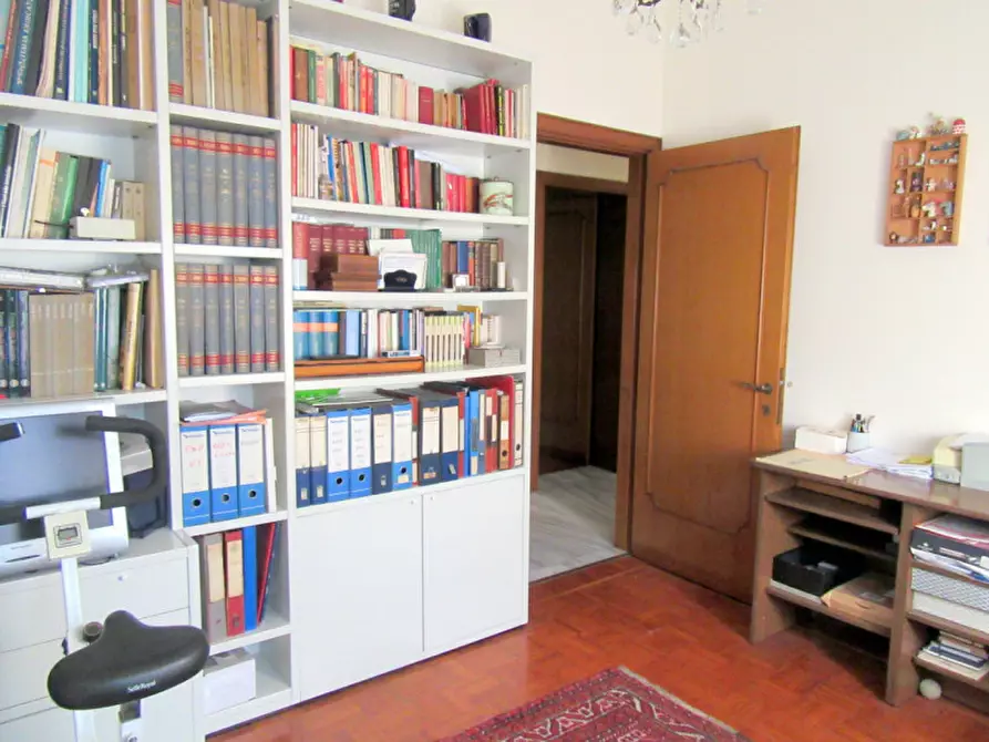 Immagine 15 di Villa in vendita  in Via Mentana a Padova