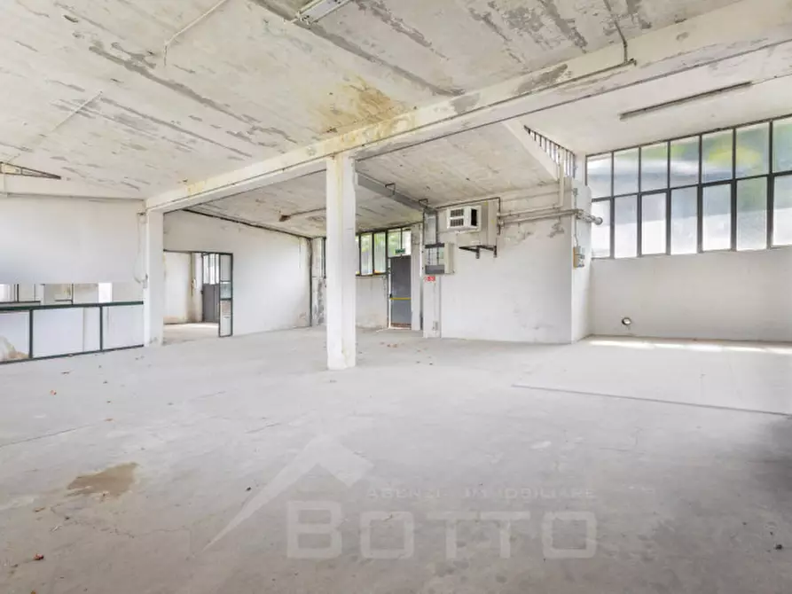 Immagine 19 di Capannone industriale in vendita  in Via San Rocco 26 a Omegna