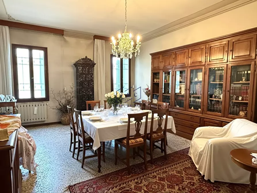 Immagine 2 di Casa bifamiliare in vendita  in Via Roma 32 a Ormelle