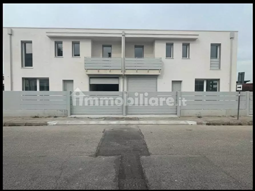 Immagine 8 di Casa quadrifamiliare in vendita  a Rubano