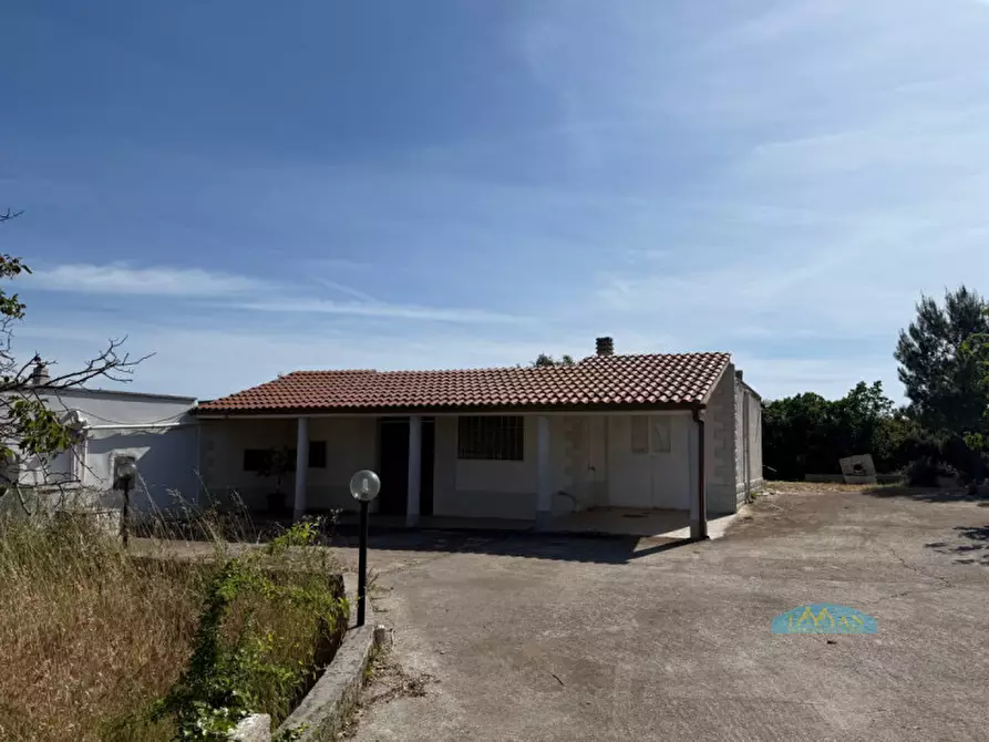 Immagine 1 di Villa in vendita  in Contrada Montevecchio a Ceglie Messapico