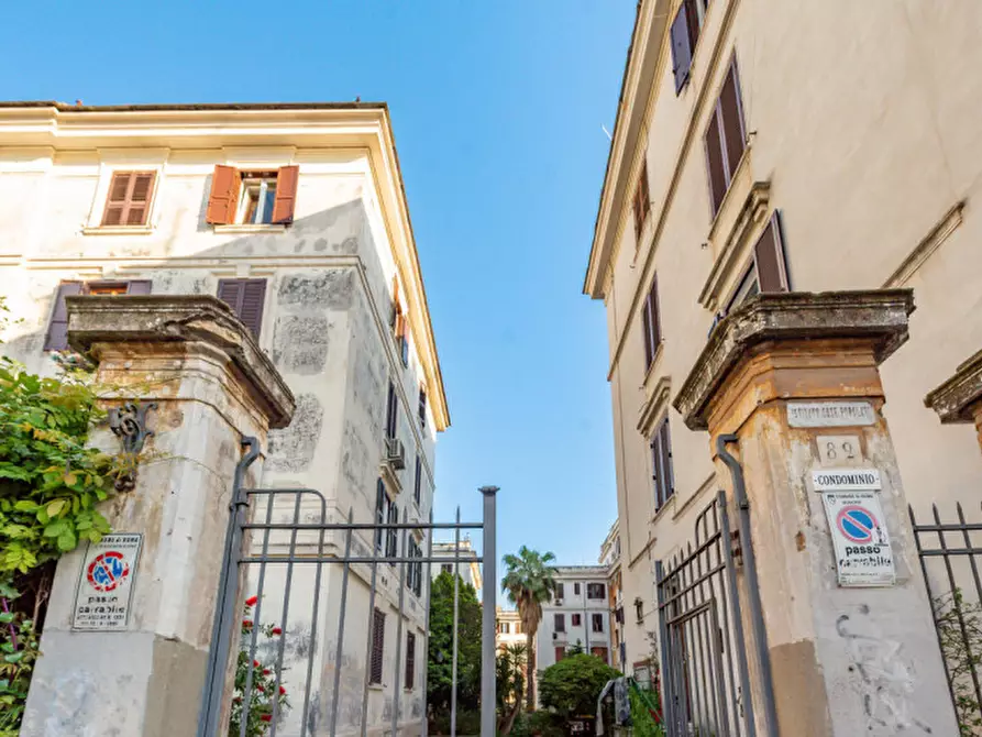 Immagine 2 di Appartamento in vendita  in Via Giovanni Battista Bodoni 82 a Roma