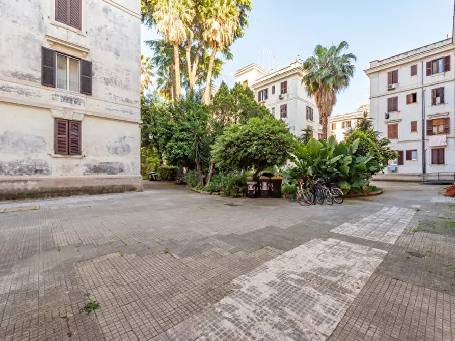 Immagine 28 di Appartamento in vendita  in Via Giovanni Battista Bodoni 82 a Roma