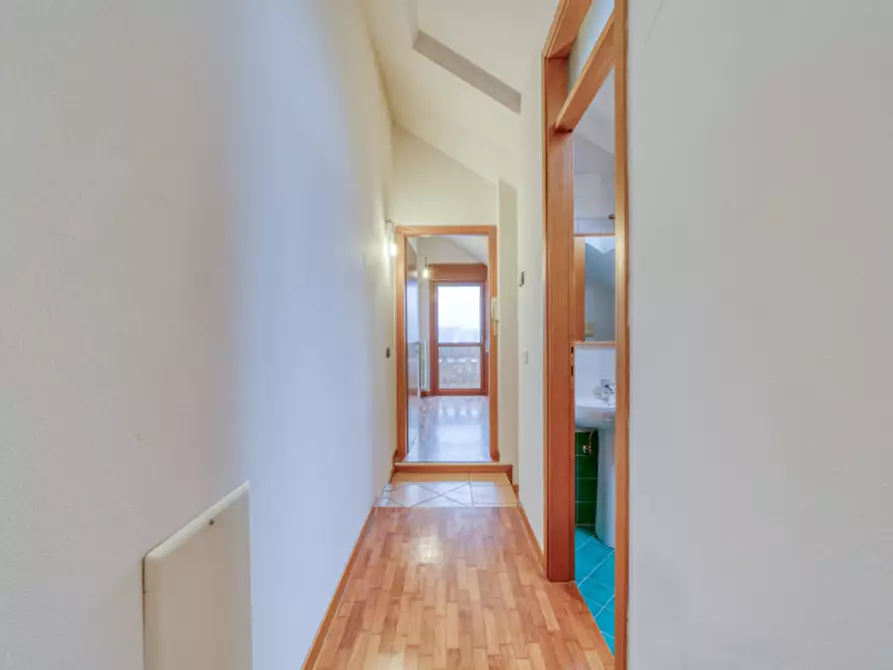 Immagine 11 di Appartamento in vendita  in Via Pioveghetto a Padova