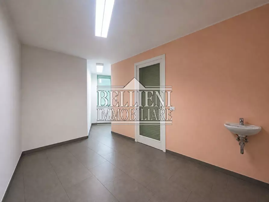 Immagine 11 di Ufficio in vendita  in Viale della Pace a Vicenza