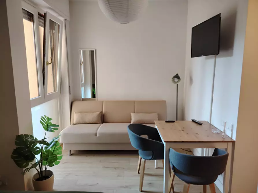 Immagine 1 di Appartamento in vendita  in Via Cantarane a Verona