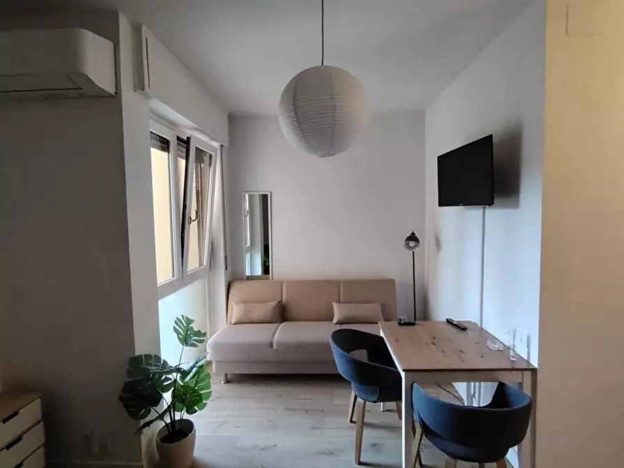 Immagine 5 di Appartamento in vendita  in Via Cantarane a Verona