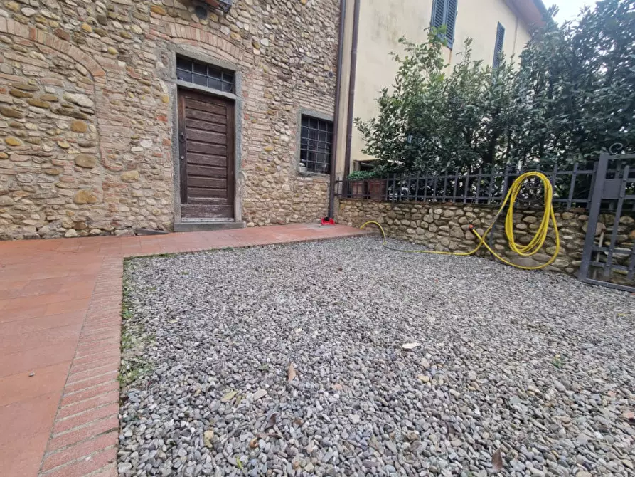 Immagine 1 di Magazzino in vendita  in VIA MALAFRASCA a San Casciano In Val Di Pesa