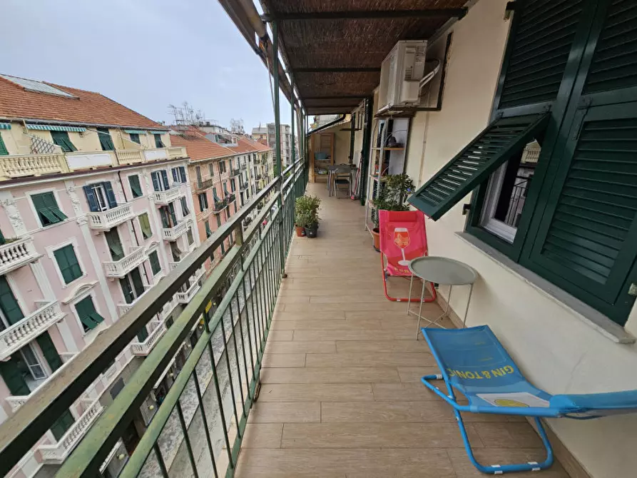 Immagine 1 di Attico in vendita  in via Guidobono a Savona