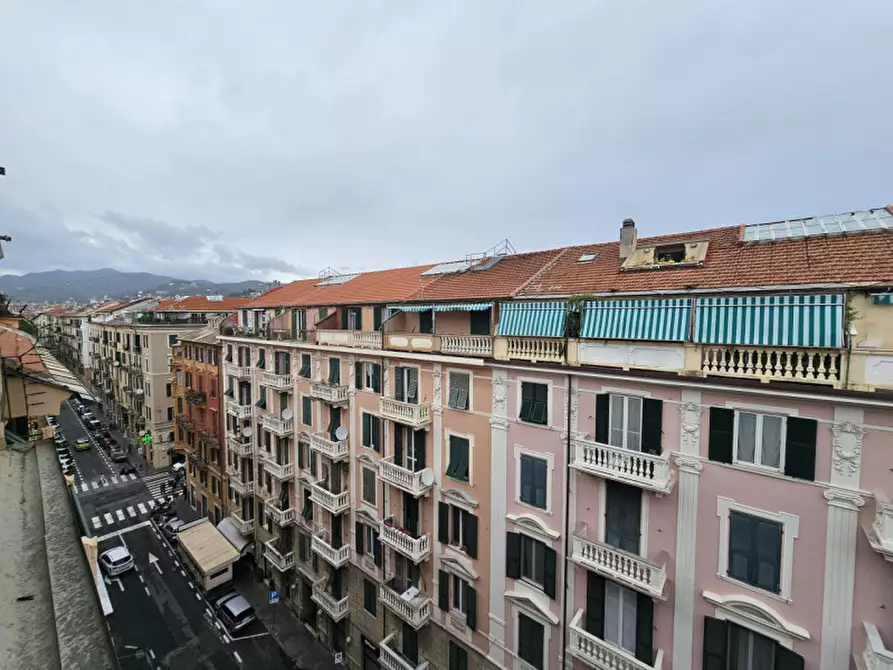 Immagine 5 di Attico in vendita  in via Guidobono a Savona