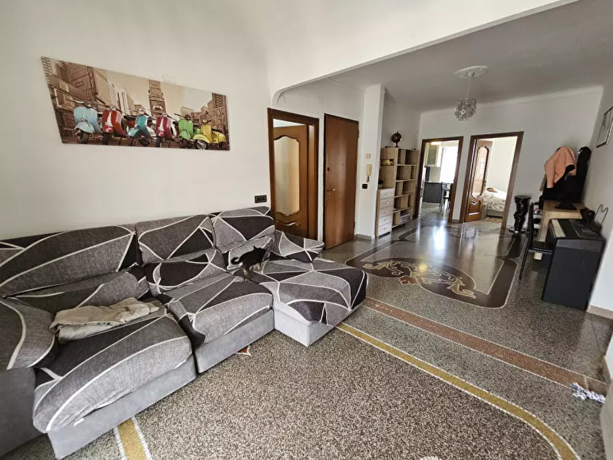 Immagine 8 di Attico in vendita  in via Guidobono a Savona
