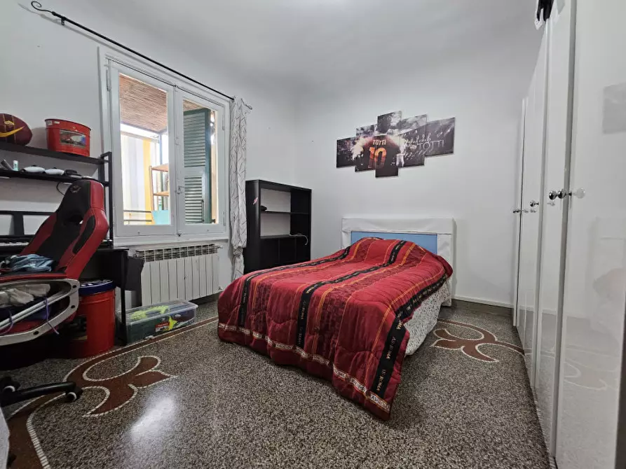 Immagine 15 di Attico in vendita  in via Guidobono a Savona