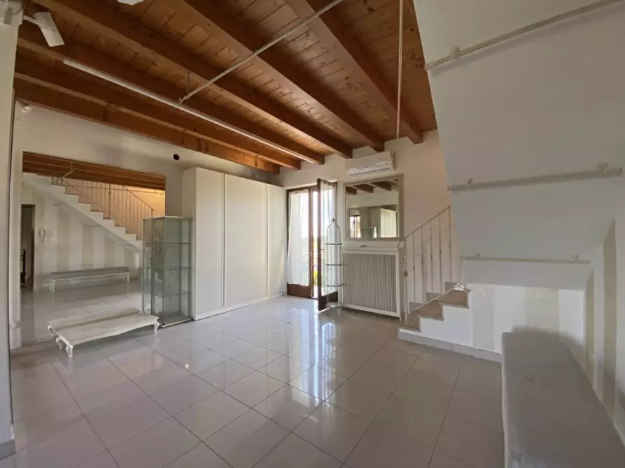 Immagine 1 di Appartamento in vendita  in via Piave a Villafranca Di Verona