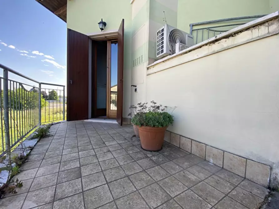 Immagine 9 di Appartamento in vendita  in via Piave a Villafranca Di Verona