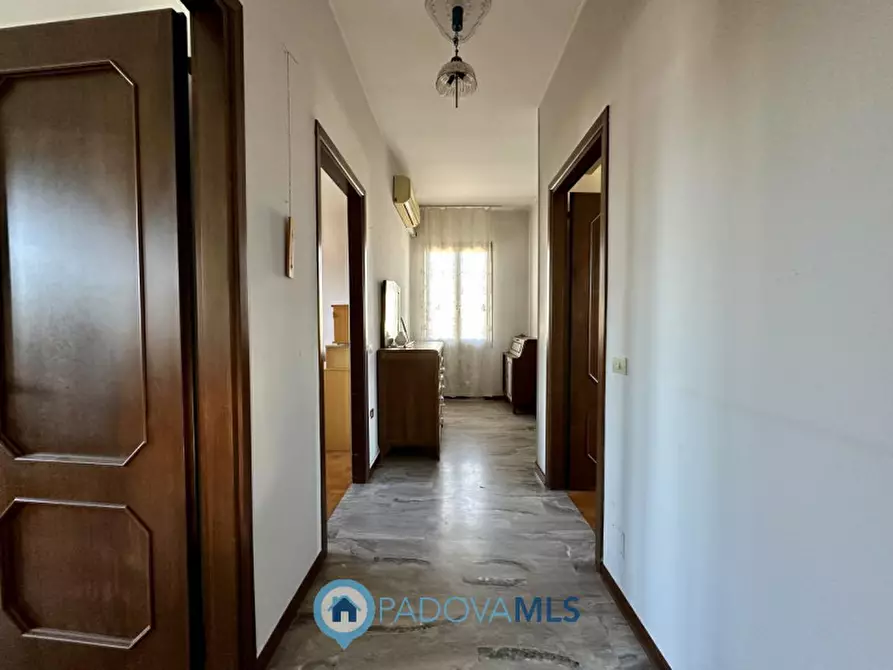 Immagine 4 di Villa in vendita  in Via Risorgimento a Bovolenta