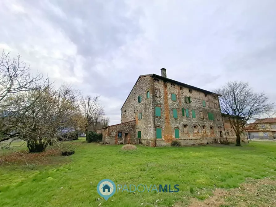 Immagine 2 di Rustico / casale in vendita  in Via San Francesco a Rovolon