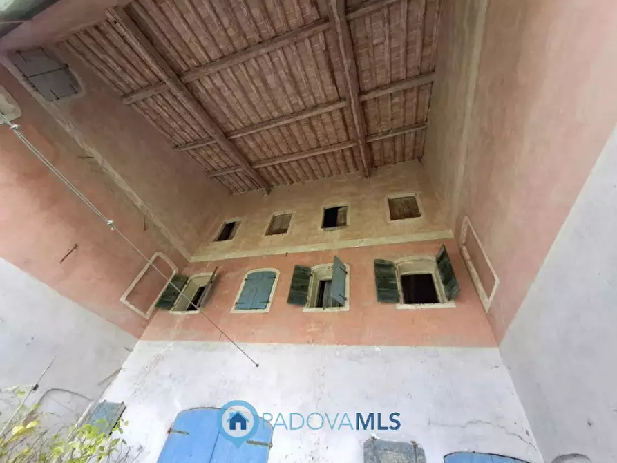 Immagine 14 di Rustico / casale in vendita  in Via San Francesco a Rovolon
