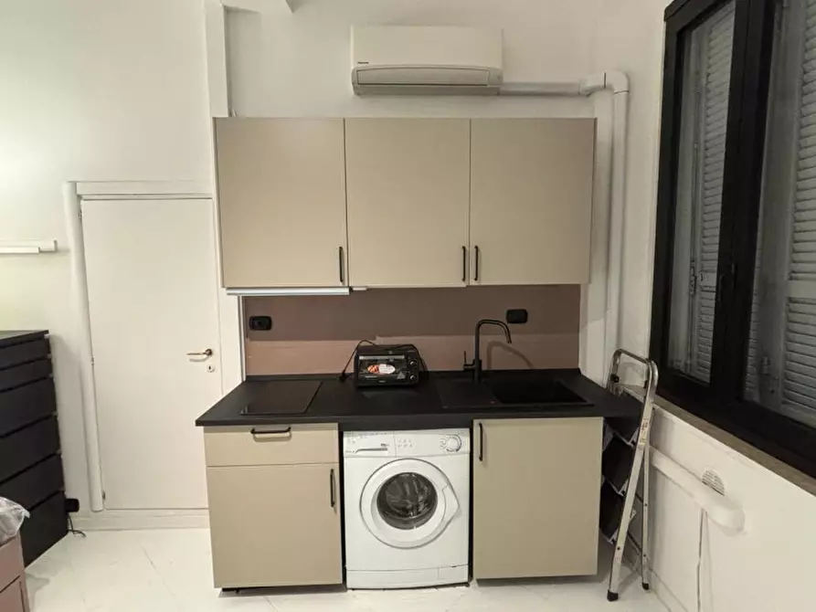 Immagine 9 di Monolocale in affitto  in Via Massimo D'azeglio 11 a Parma