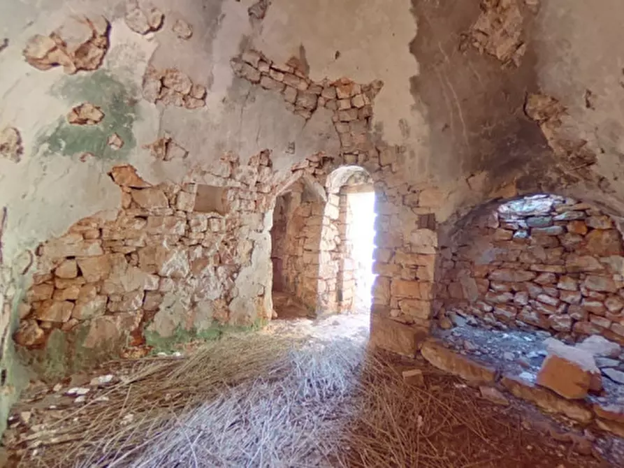 Immagine 17 di Rustico / casale in vendita  in Via Giardinelli a Fasano