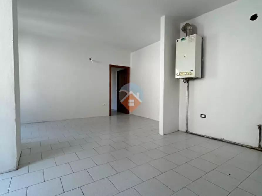Immagine 3 di Appartamento in vendita  in Piazza San Giovanni a Ala