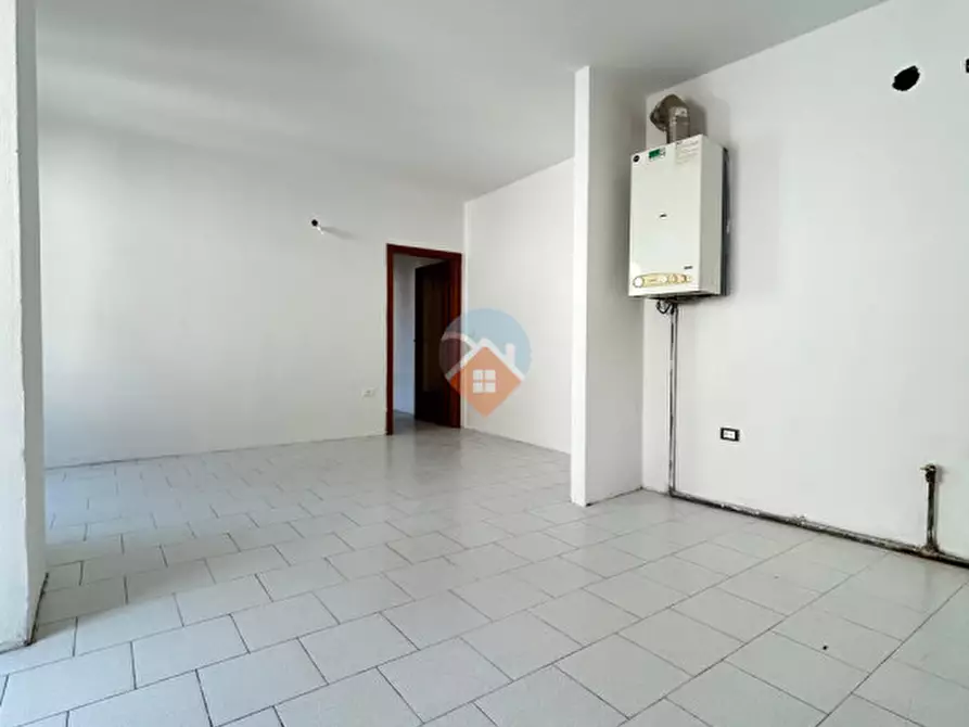 Immagine 4 di Appartamento in vendita  in Piazza San Giovanni a Ala