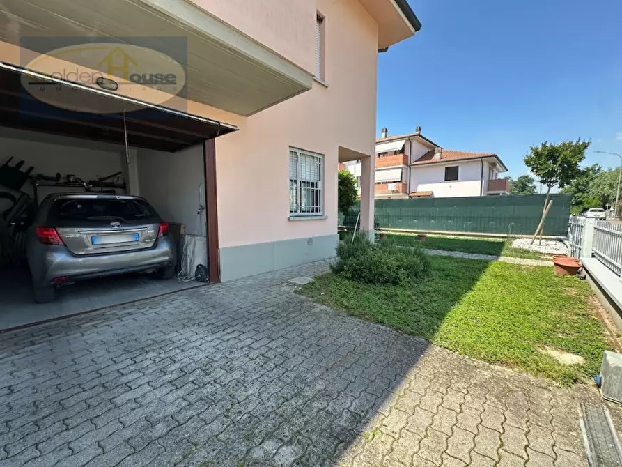 Immagine 28 di Casa quadrifamiliare in vendita  in Via Leonardo Da Vinci 9 a Molinella