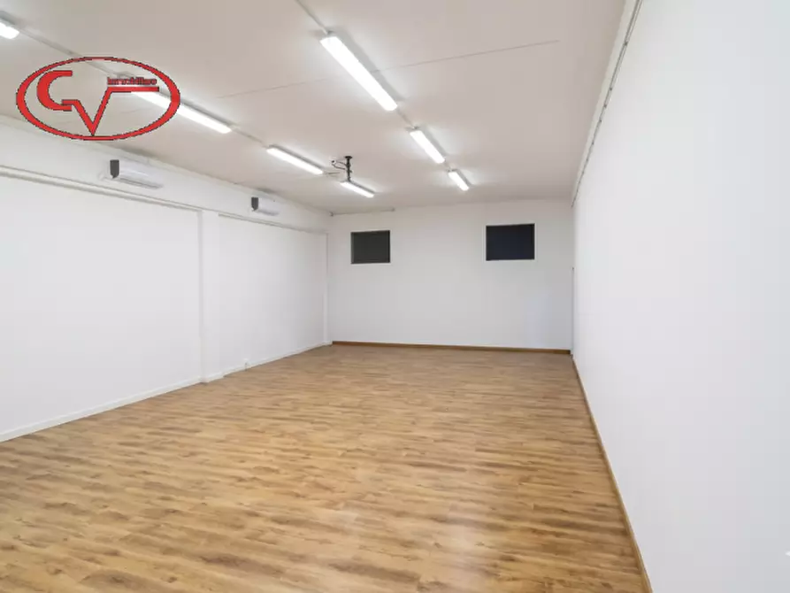 Immagine 2 di Laboratorio in vendita  in Viale Filippo Turati a Loro Ciuffenna