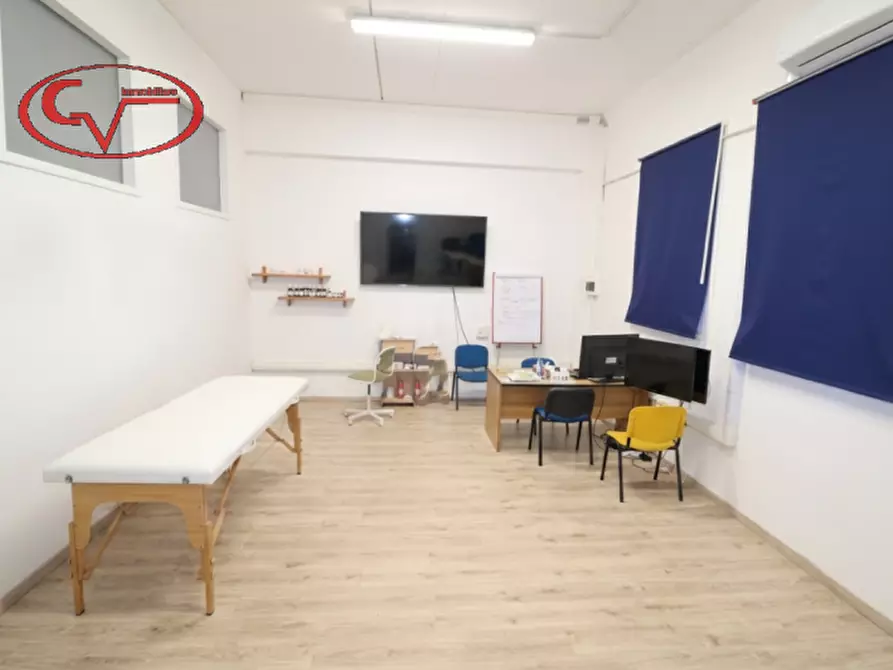 Immagine 4 di Laboratorio in vendita  in Viale Filippo Turati a Loro Ciuffenna