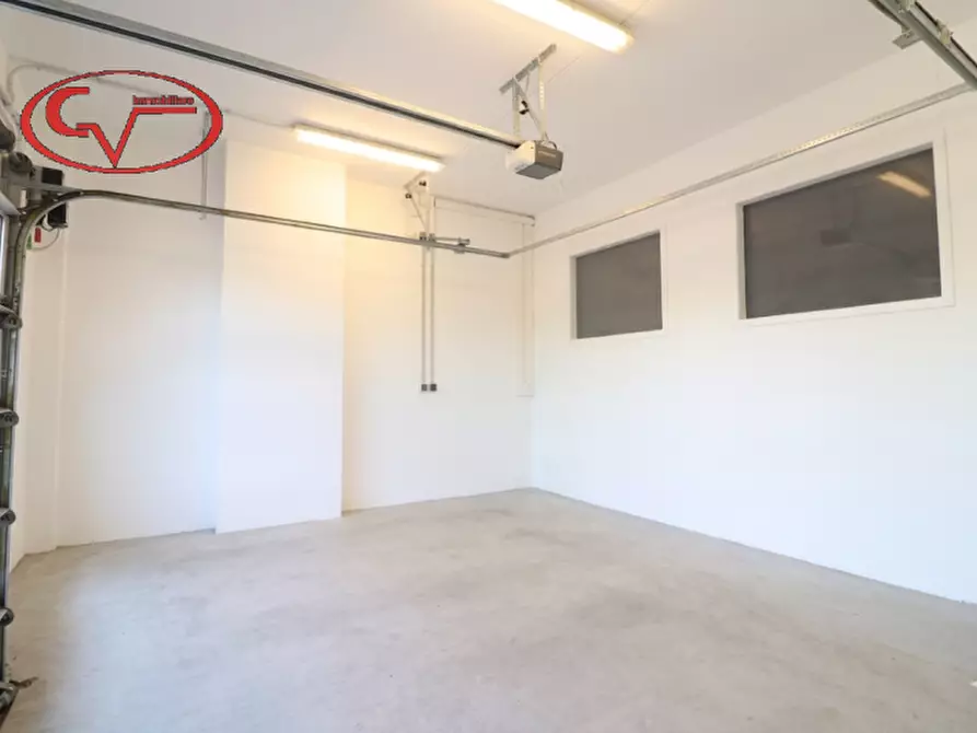Immagine 11 di Laboratorio in vendita  in Viale Filippo Turati a Loro Ciuffenna