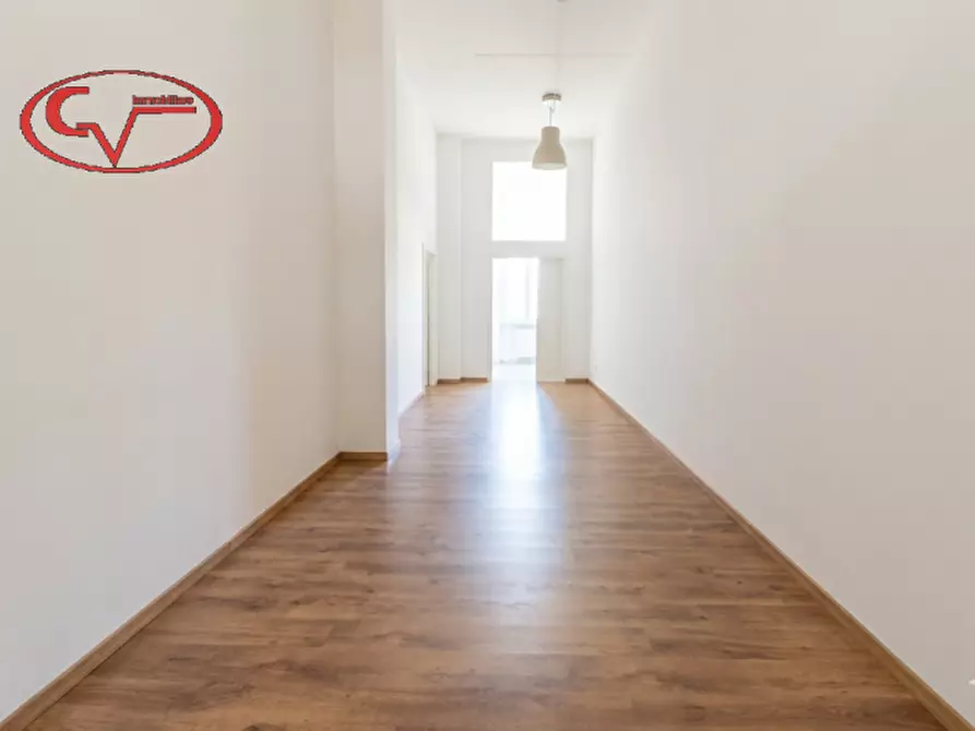 Immagine 12 di Laboratorio in vendita  in Viale Filippo Turati a Loro Ciuffenna