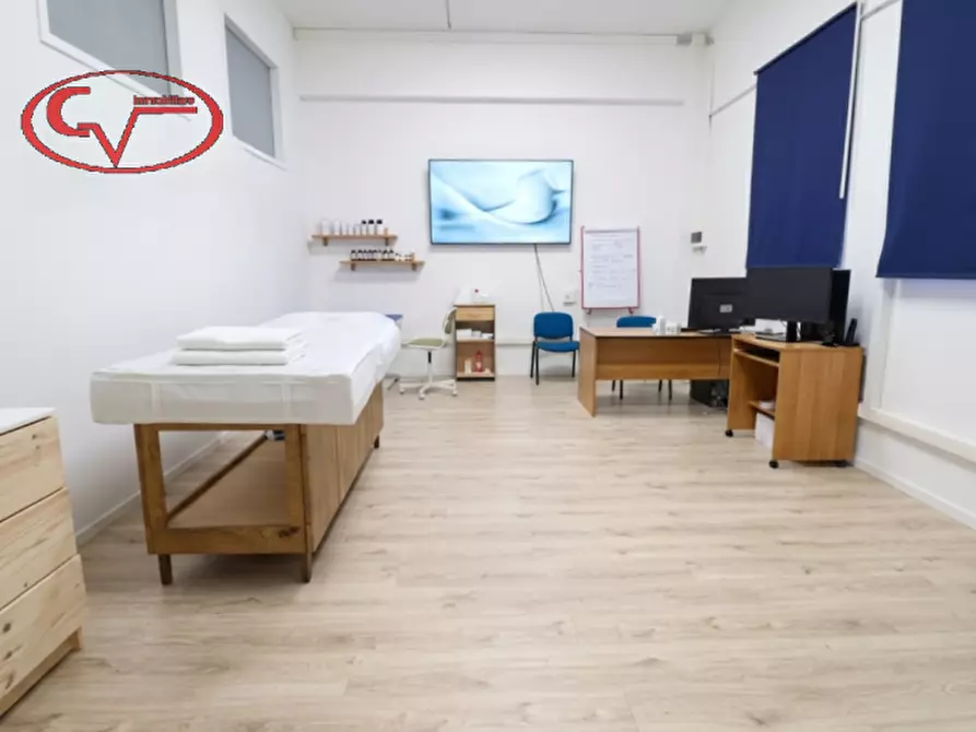 Immagine 18 di Laboratorio in vendita  in Viale Filippo Turati a Loro Ciuffenna