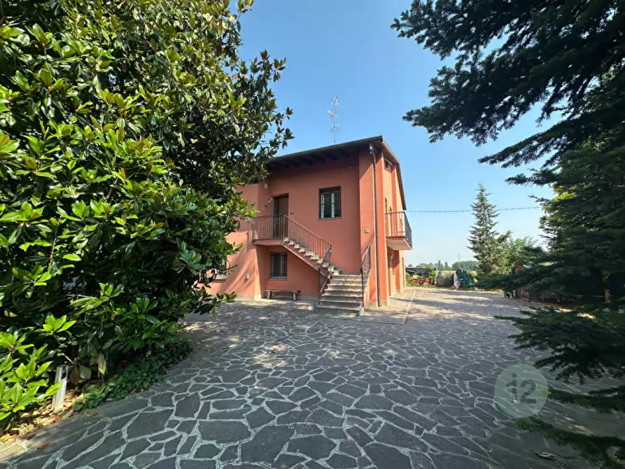 Immagine 2 di Casa indipendente in vendita  in Via Motta a Mirandola