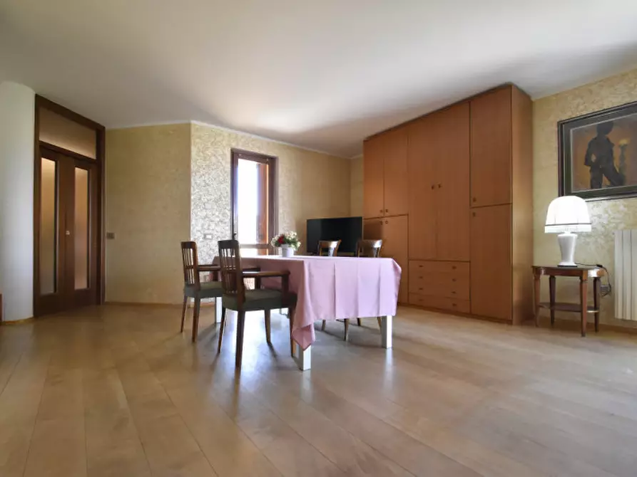 Immagine 5 di Appartamento in vendita  in via ferdinando magellano 20 a Bussolengo