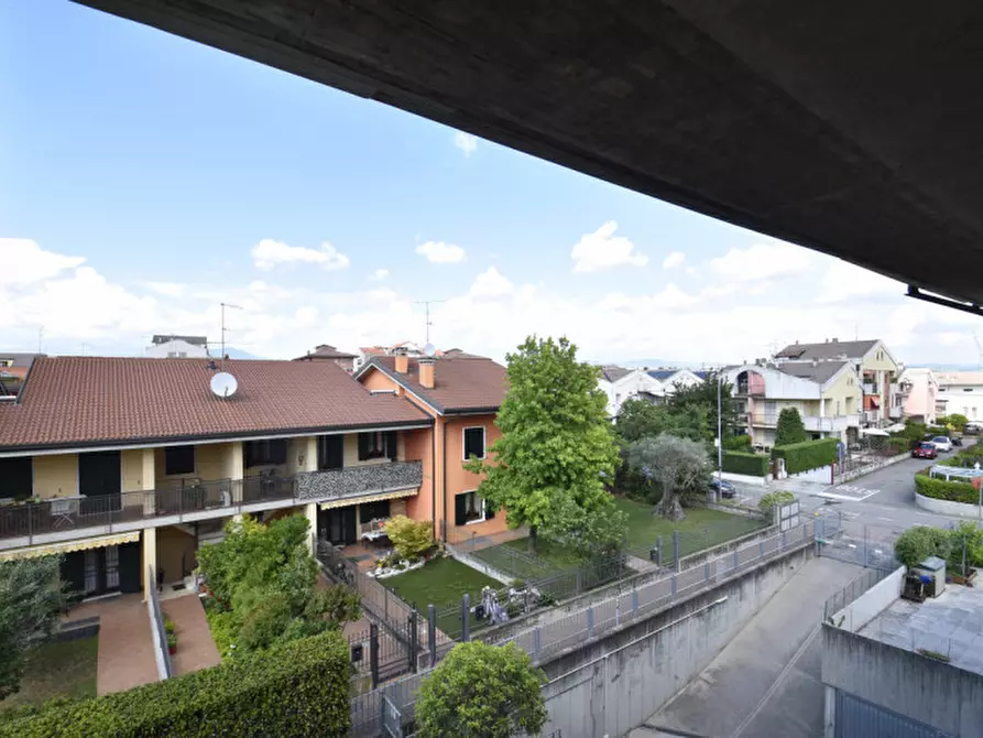 Immagine 35 di Appartamento in vendita  in via ferdinando magellano 20 a Bussolengo