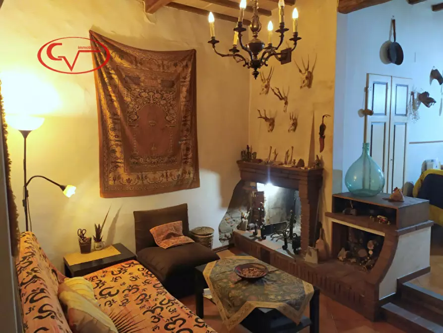 Immagine 8 di Appartamento in vendita  in località mercatale torre a Montevarchi