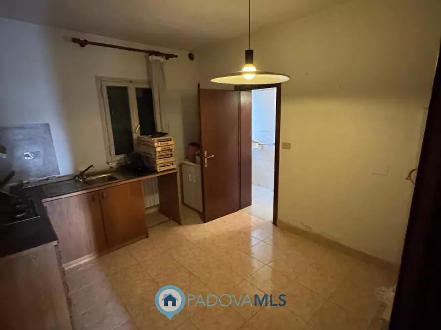 Immagine 6 di Palazzo in vendita  a Padova