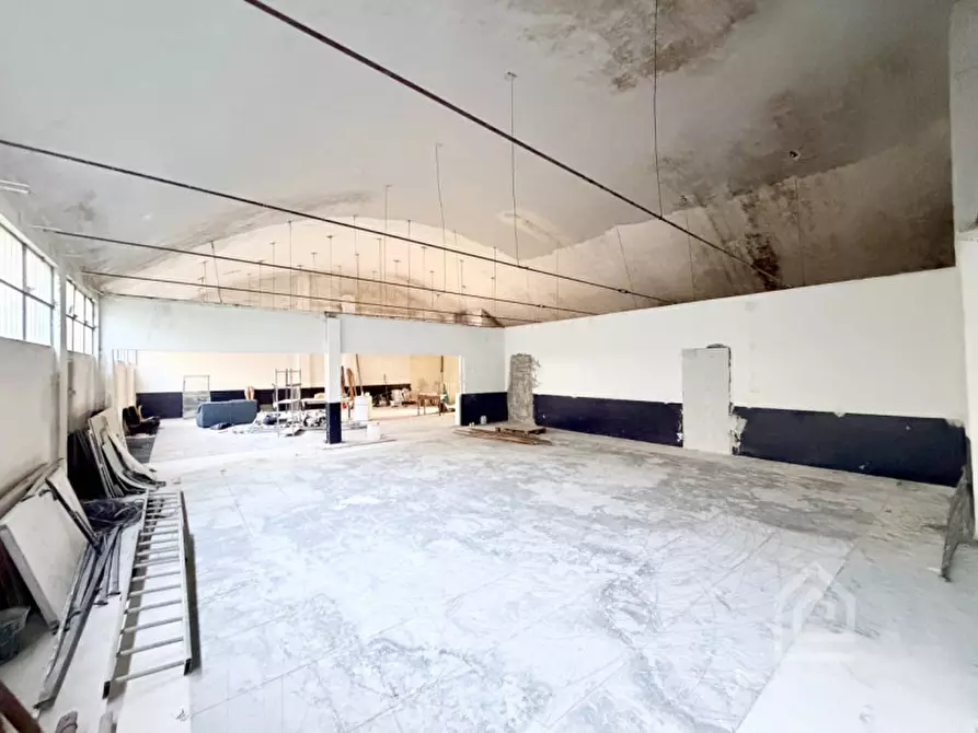 Immagine 6 di Magazzino in vendita  in Corso Camillo Benso Conte di Cavour 64 a Trino Vercellese