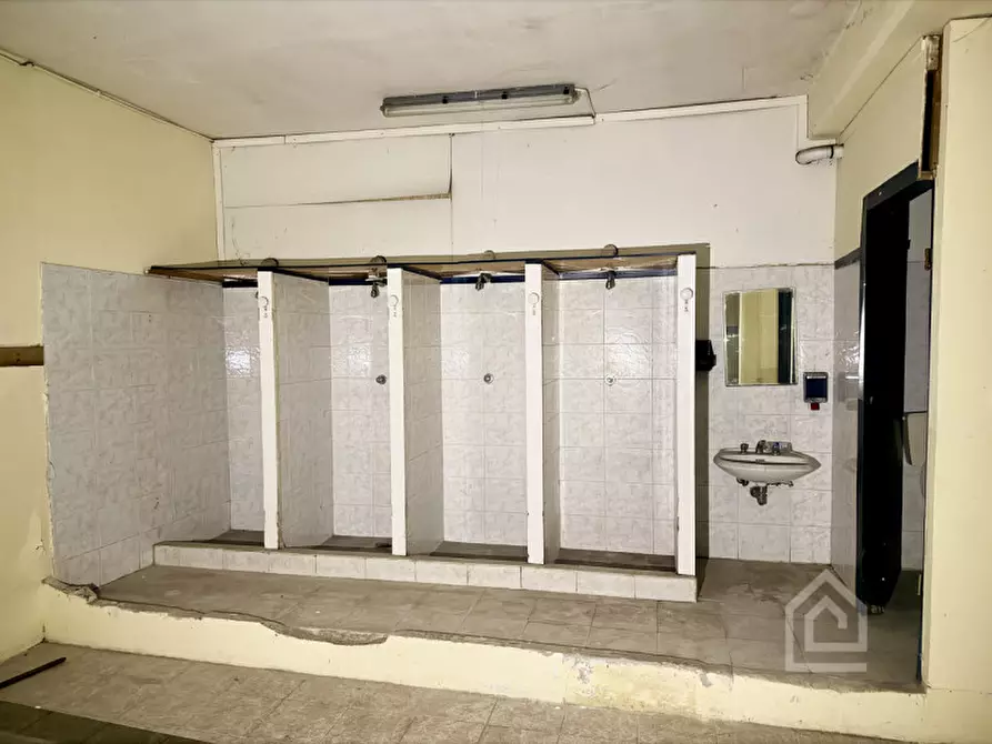 Immagine 27 di Magazzino in vendita  in Corso Camillo Benso Conte di Cavour 64 a Trino Vercellese