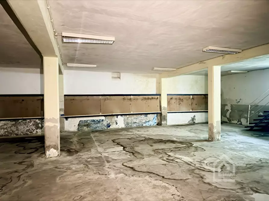 Immagine 31 di Magazzino in vendita  in Corso Camillo Benso Conte di Cavour 64 a Trino Vercellese