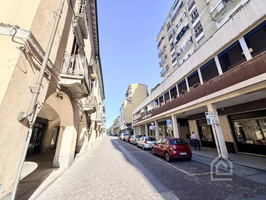 Immagine 35 di Magazzino in vendita  in Corso Camillo Benso Conte di Cavour 64 a Trino Vercellese