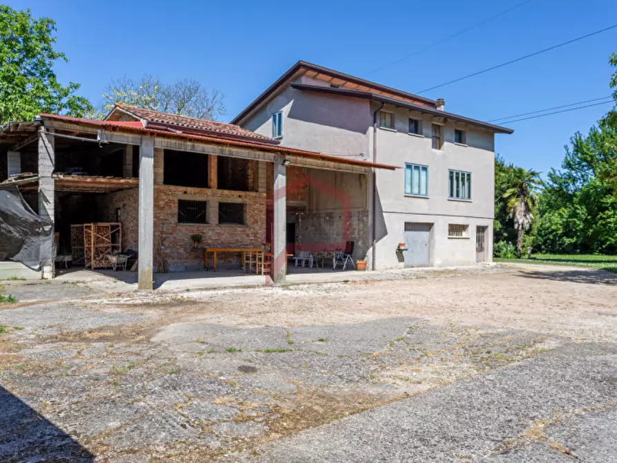 Immagine 2 di Casa indipendente in vendita  in Mirano a Mirano