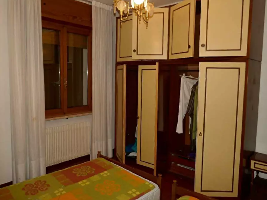 Immagine 2 di Villa in vendita  in Via Giuseppe Mazzini a Montereale Valcellina