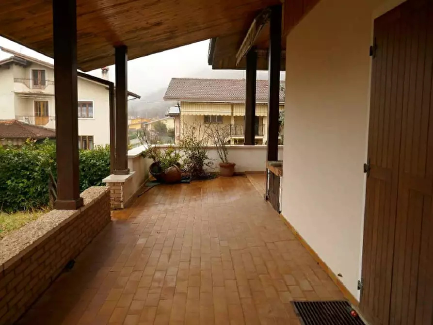 Immagine 6 di Villa in vendita  in Via Giuseppe Mazzini a Montereale Valcellina