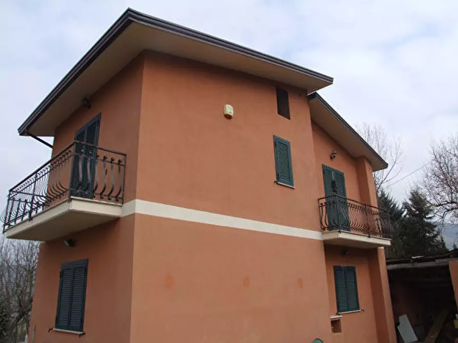 Immagine 4 di Villa in vendita  in Morroni a Apice
