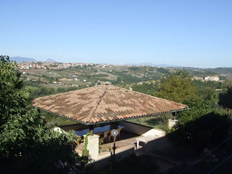 Immagine 1 di Casa indipendente in vendita  in Sant'Antonio a Apice