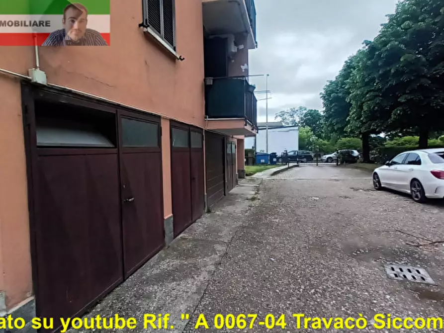 Immagine 4 di Garage in affitto  in via ca bella a Pavia