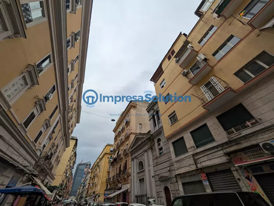 Immagine 1 di Negozio in affitto  in Via Ferrara a Napoli