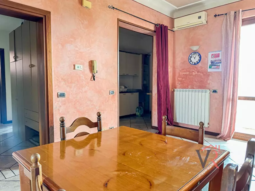 Immagine 4 di Appartamento in vendita  in Via IV Novembre a Lograto